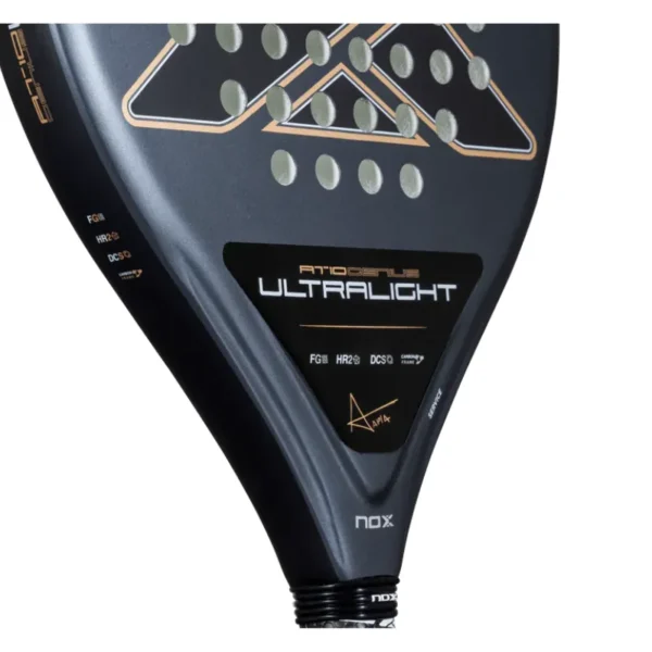 Pala Nox AT10 Genius Ultra Light By Agustín Tapia 2026