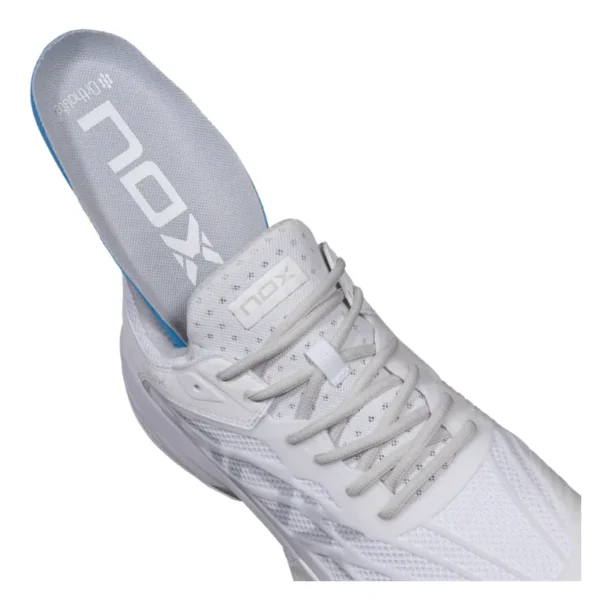 Zapatillas Nox AT10 Lux Blanco Gris 2026 - Agustín Tapia