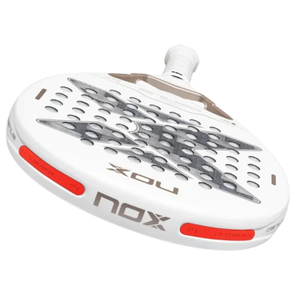 Pala Nox AT10 Genius 12K Alum Extrem Lite 2027 - Agustín Tapia