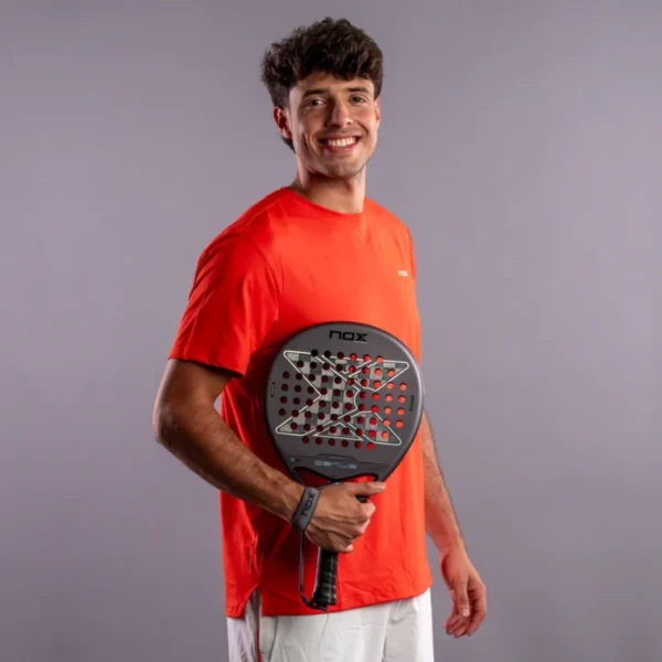 Pala Nox AT10 Genius 18K Alum Extrem 2027 - Agustín Tapia