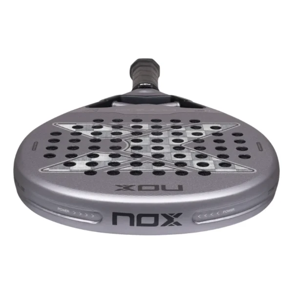 Pala Nox AT10 Genius 18K Alum Extrem 2027 - Agustín Tapia