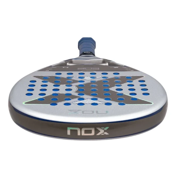 Pala Nox AT10 Pro Cup Soft 2027 - Agustín Tapia